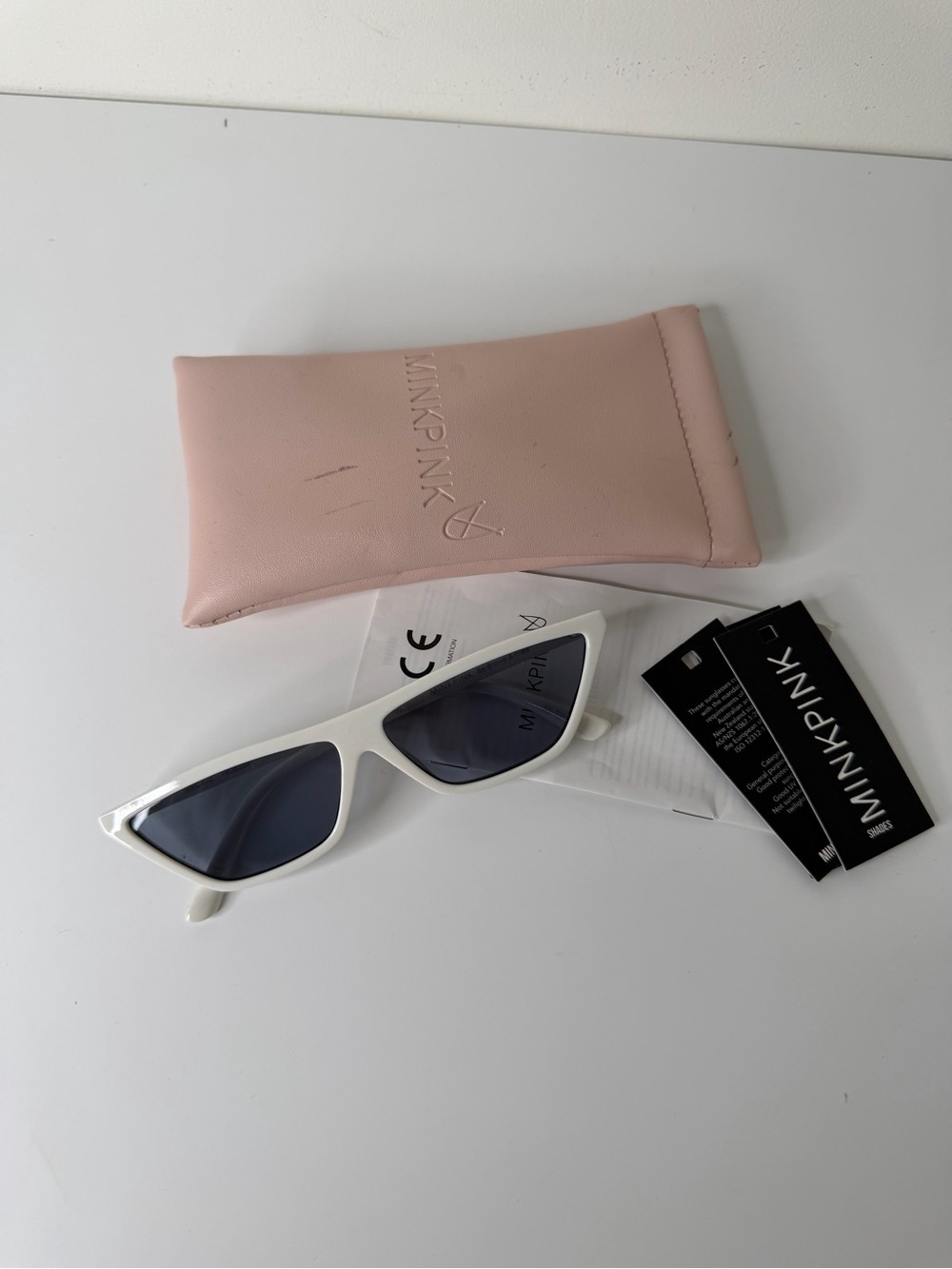 Minkpink White Cat Eye Sunglasses with Pink Pouch